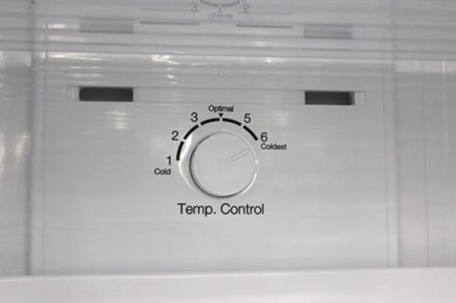 điều chỉnh nhiệt độ phù hợp cho tủ lạnh