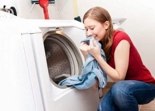 Nguyên nhân máy giặt có mùi hôi